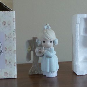 Precious Moments - Sharing The Good NewsTogether